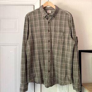 FAHERTY men’s sage olive soft cotton flannel long sleeve button up shirt